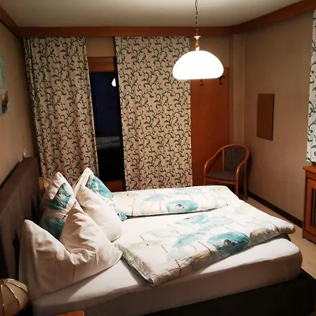 Bed & Breakfast Giessauf 2*